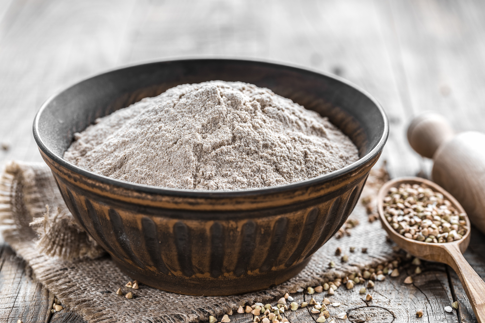 Buckwheat flour (chakoi ka atta)