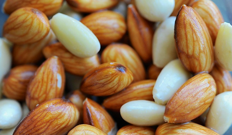 Do you know the best and beneficial ways to eat almonds?