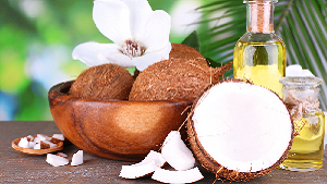 5 Ways to Use Coconut Oil This Winter