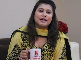 Ek Gharelo Khatoon Beh Chef Hosakti Hen - Chef Samia Jamil