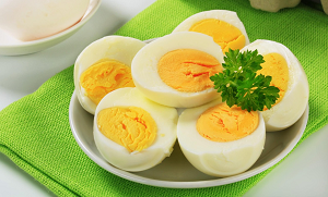 انڈے کی زردی زیادہ فائدہ مند ہے یا سفیدی ۔۔۔ جانئیے تاکہ آپ بھی استعمال سے فائدہ اٹھا سکیں