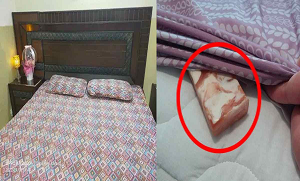بستر کی چادر کے نیچے صابن رکھنے سے کیا ہوتا ہے؟ عام سی چیز کا ایسا فائدہ کے آپ بھی یہ کرنے پر مجبور ہوجائیں گے