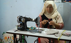 سلائی مشین دھاگہ کیوں توڑتی ہے؟ جانیئے اس کو سیٹ کرنے کے چند آسان طریقے جس سے ہو کپڑے سینے والی خواتین کی بڑی مشکل آسان