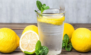 لیموں پانی صرف جلد ہی نہیں جگر اور گردے کے امراض سے بھی بچاتا ہے اور ۔۔۔ گرمی میں لیموں پانی پینے کے کچھ ایسے فائدے جو ڈاکٹر بتاتے ہیں