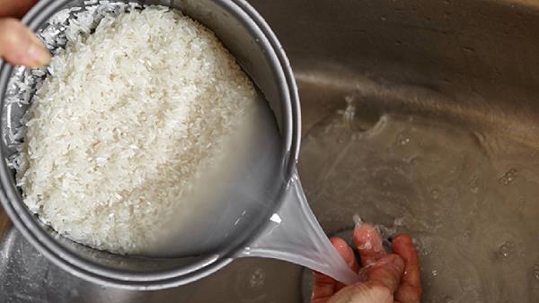 Rice Water Benefits in Urdu