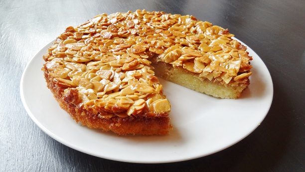 Almond Caramel Pie 