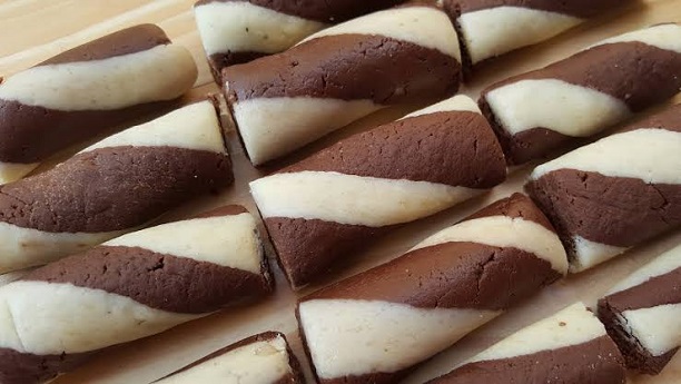 Chocolate Barfi Roll