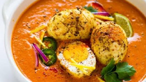 Curry with Eggs