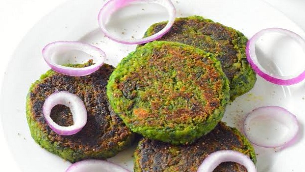 Hari Chatni Ke Aloo Kabab