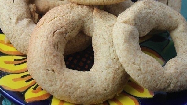Mexican Cookie Rings