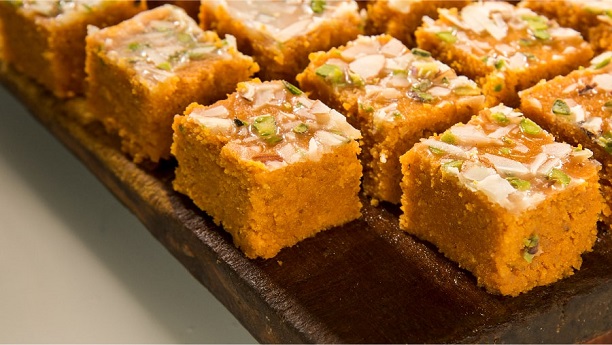 Mohanthal Recipe: Make grainy mohanthal like kandoi at home, learn easy recipes