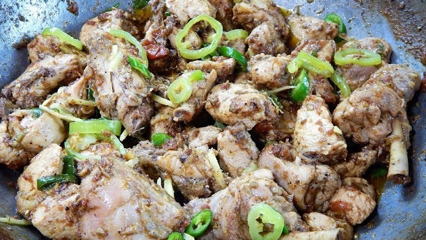 Namak Mandi Chicken Karahi