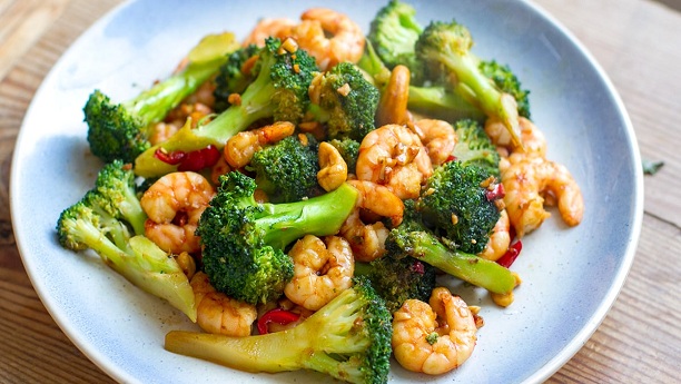 Prawns With Broccoli And Ginger Recipe Sea Food Recipes In English