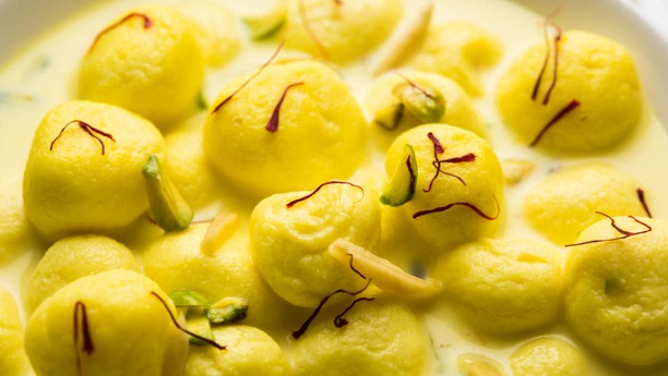 Ras Malai -(Cottage Cheese Balls in Milk and Sugar Syrup)