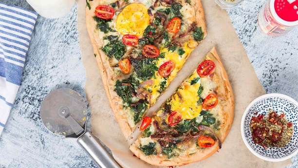 Spinach and Egg Pizza