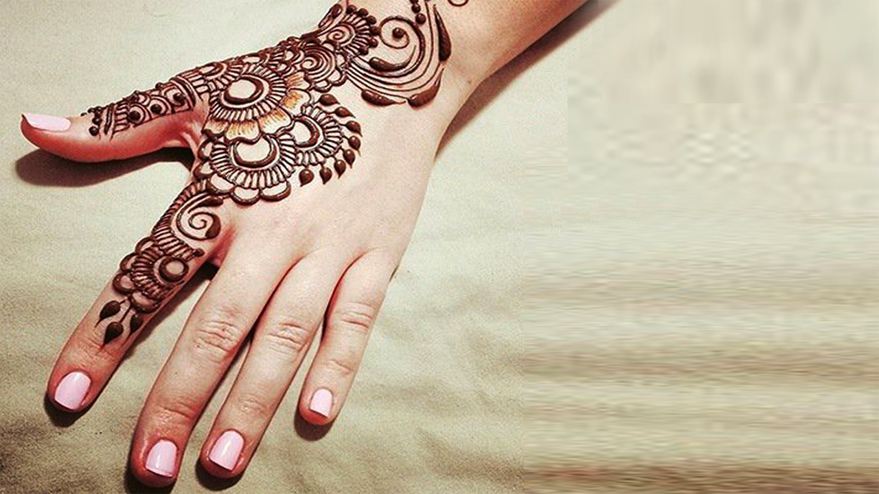 Latest, Simple & Easy Mehendi Design Ideas For Brides - 2022